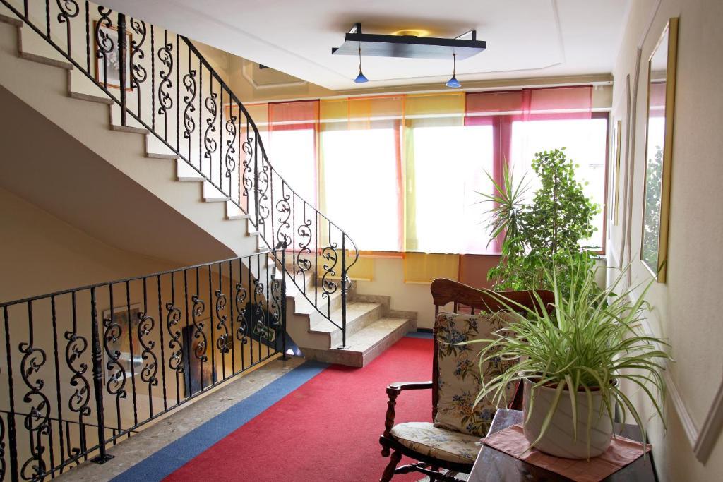 Hotel Der Stockinger Unterpremstätten Oda fotoğraf